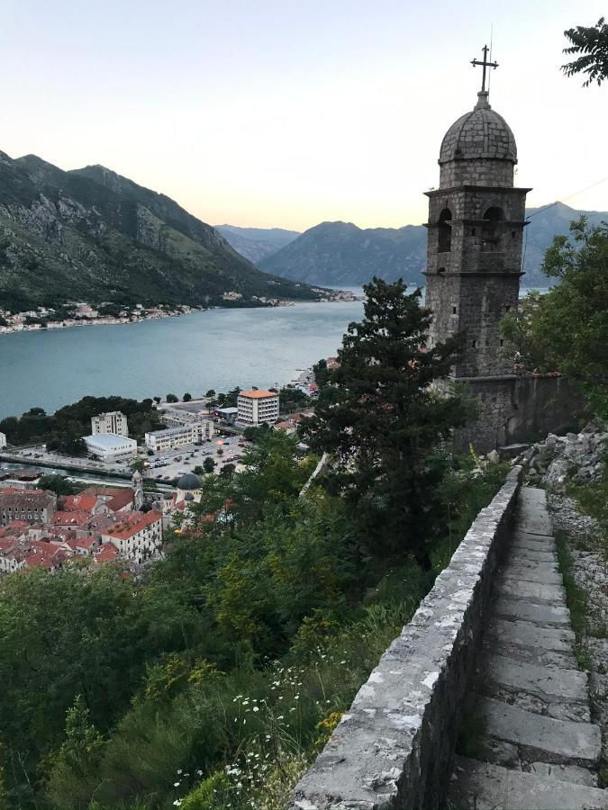 Romantic Rooftop View Hideaway- Old Town Nr 404 Kotor Dış mekan fotoğraf